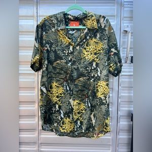 Army green jungle print with leopards